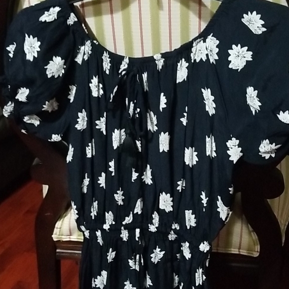 Used - Picture 3 of 3